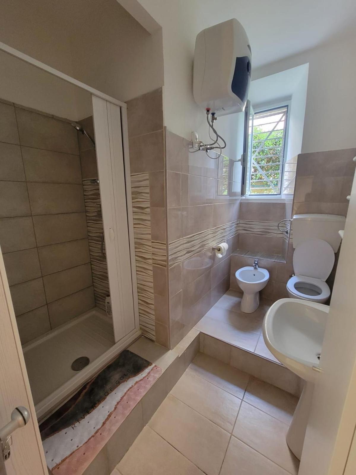 شقة Casa Mihaela روما المظهر الخارجي الصورة